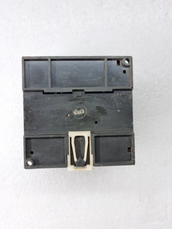 Used Fatek FBs-20MCT2-D24 24VDC 36W PROGRAMMABLE CONTROLLER